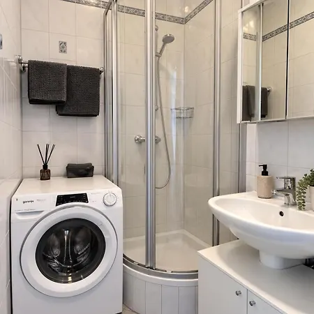 Urban Oasis Apartment Graz