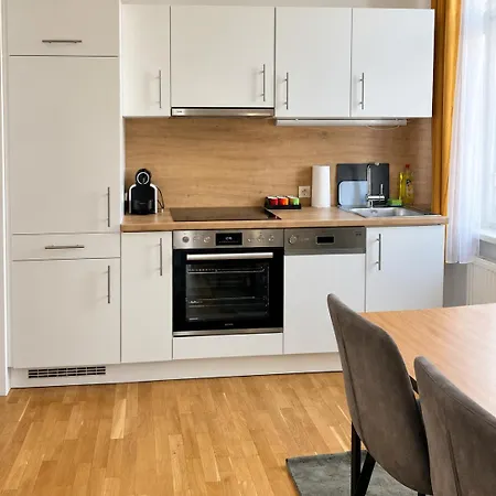 Apartment Urban Oasis *
